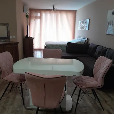 Apartamento студио орхидея сарафово лукс с изглед към морето *